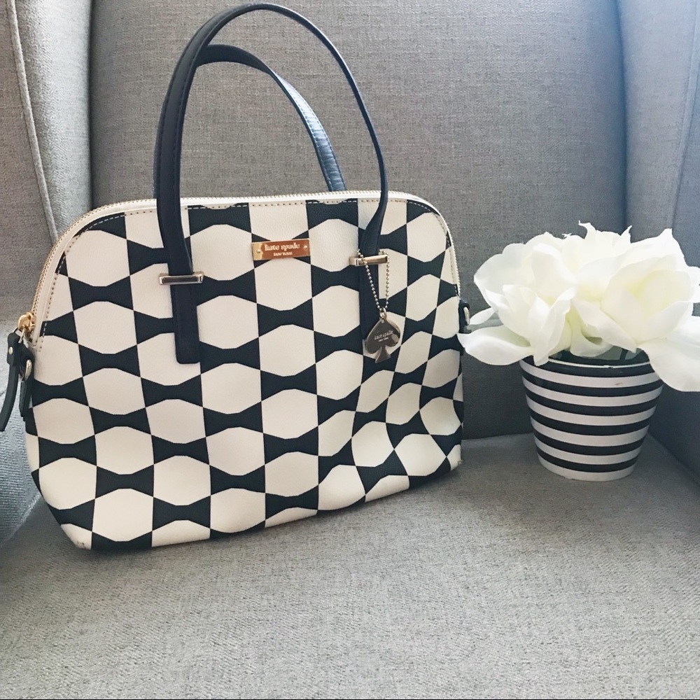 🎉 HP 🎉 Kate Spade - Bow Tile Maise Purse